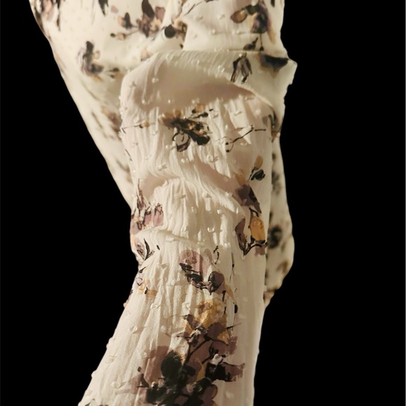 Long Sleeved, lined, open back beautiful floral dress by Dainty Hooligan sz S - Picture 8 of 9